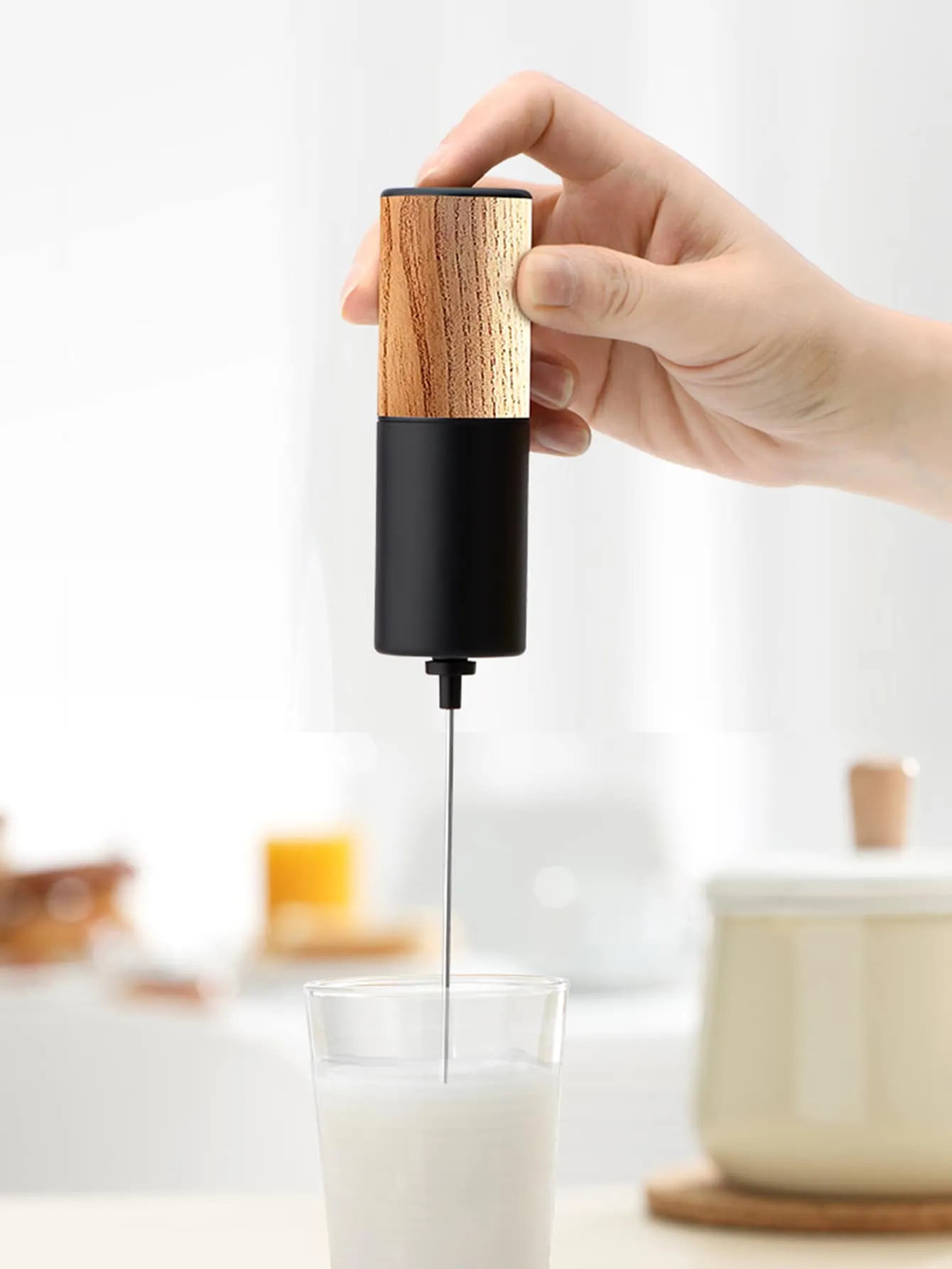 1pc Electric Milk Frother