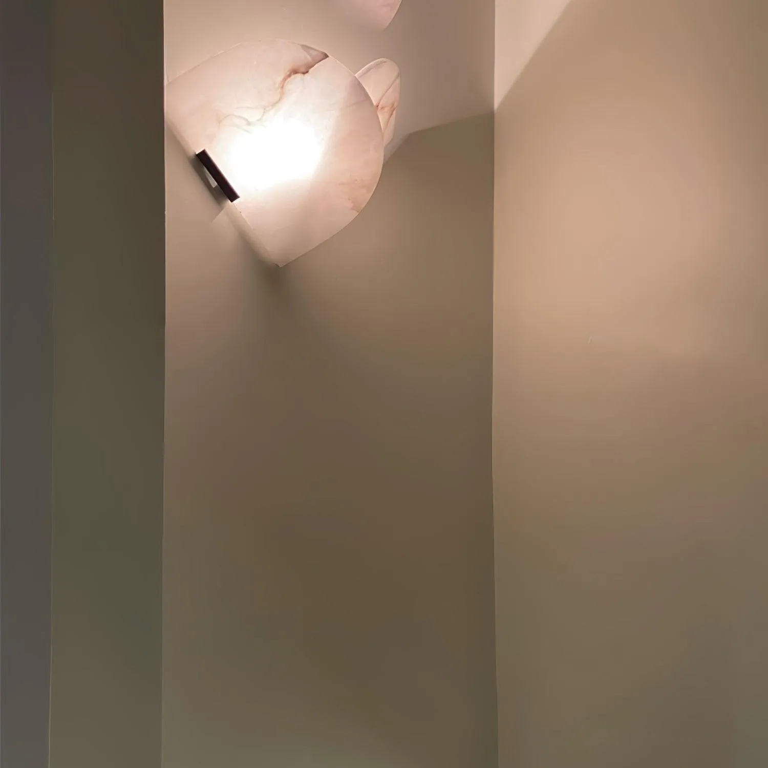Alabaster Staircase Wall Lamp