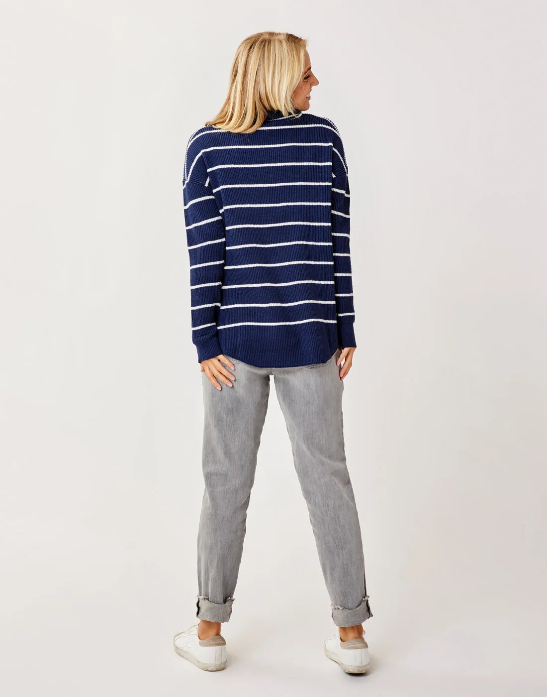 Carson Hi Rise Jean: Washed Grey