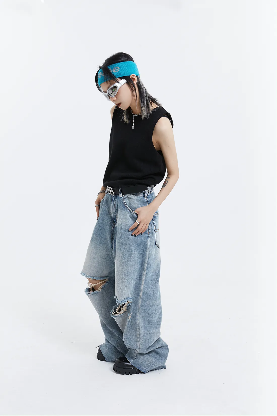 Distressed Ripped Knee Wide-Leg Denim Jeans