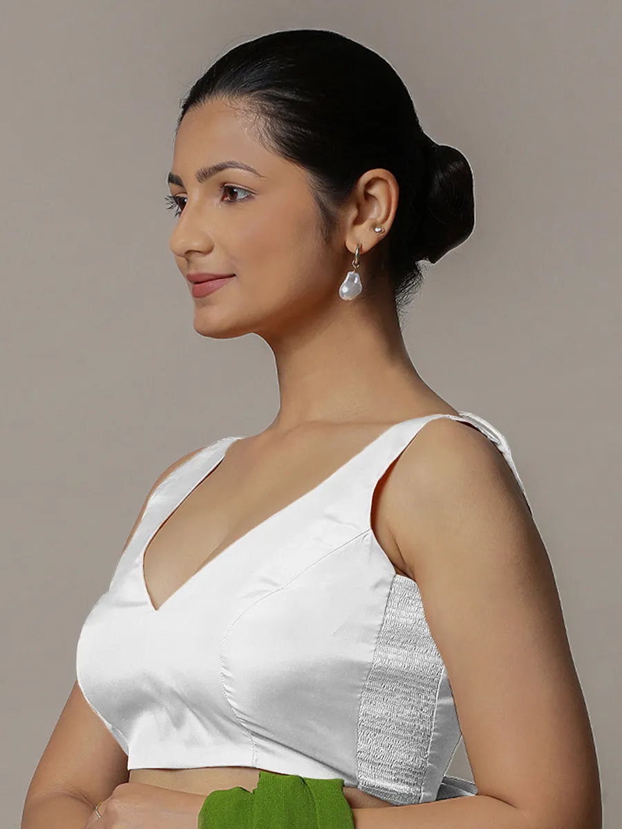 Raisa x Rozaana | Pearl White Sleeveless FlexiFit™ Saree Blouse with Simple V Neckline and Back Cut-out with Tie-Up